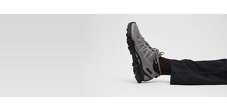 METROPOLE: Classis Shoes And Boots With Contemporary Appeal